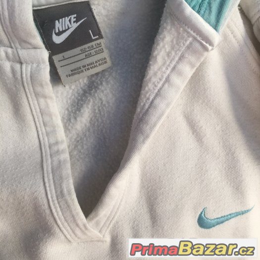 Bílá mikina nike – fotografie 2