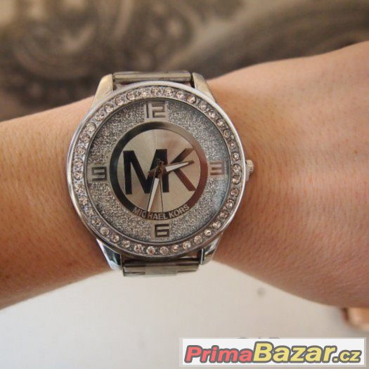 Nove hodinky Michael Kors – fotografie 1