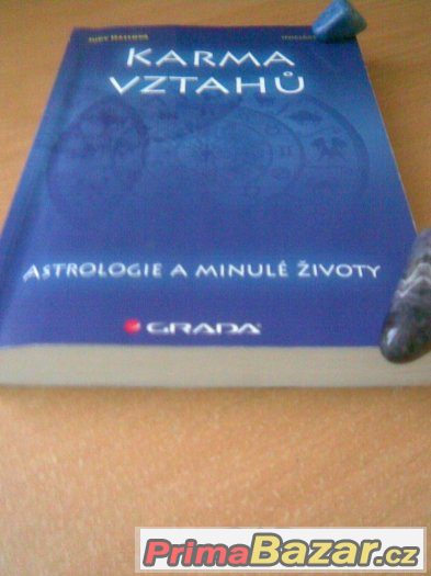 KNIHY   -    ASTROLOGIE – fotografie 2