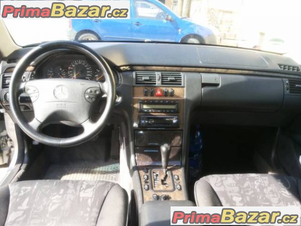 Mercedes-Benz E 220cdi – fotografie 2
