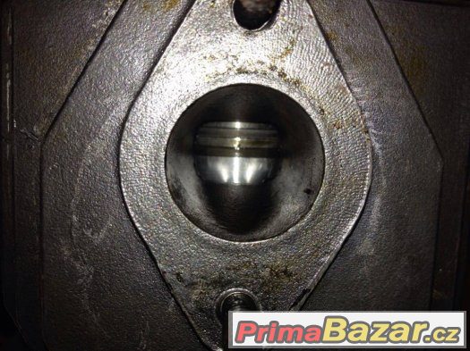 Motor jawa pionýr – fotografie 5