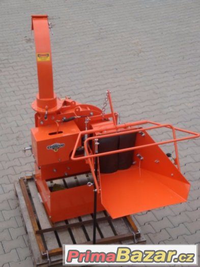 Štěpkovač WC-8 za traktor, drtič větví do 20 cm průměru – fotografie 2