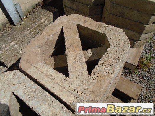 Betonové zatravňovací panely – fotografie 4