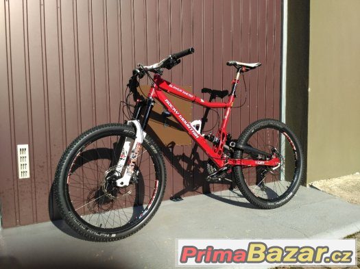 Celoodpruzene kolo Rocky Mountain – fotografie 1