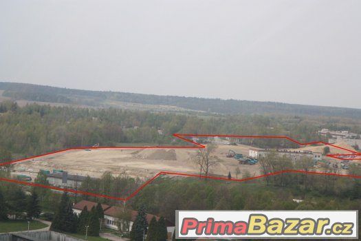 Rozlehlý pozemek v Milovicích na Labem – fotografie 1