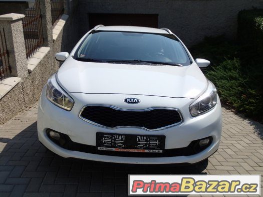 Kia Ceed 1.6 CRDi 94kW Comfort Koup.ČR,1.maj,Servisní kniha – fotografie 2