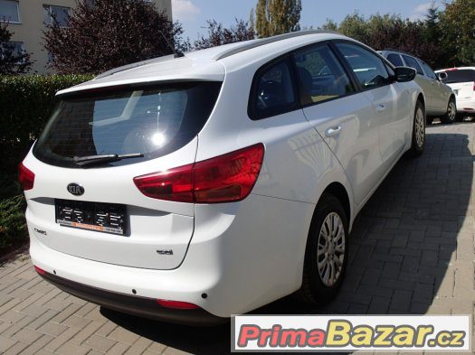 Kia Ceed 1.6 CRDi 94kW Comfort Koup.ČR,1.maj,Servisní kniha – fotografie 5
