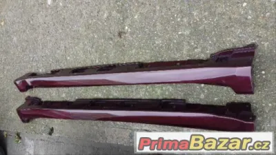 Toyota Avensis T27 bocni prahy