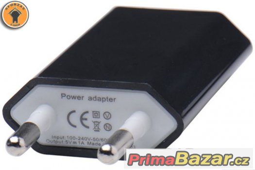 Univerzální USB síťový nabíjecí adaptér černý – fotografie 3