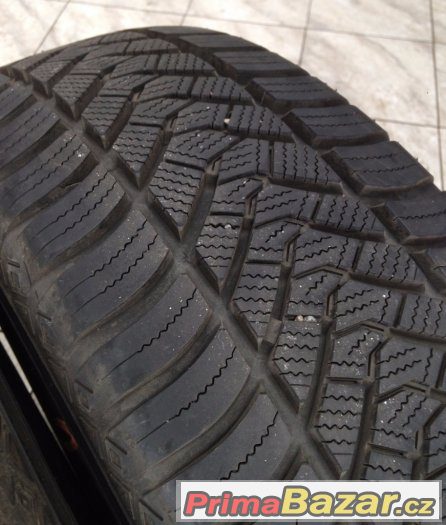 ZIMNÍ PNEU Maxxis 225/60 R17 skoro nové vzorek 9mm – fotografie 3