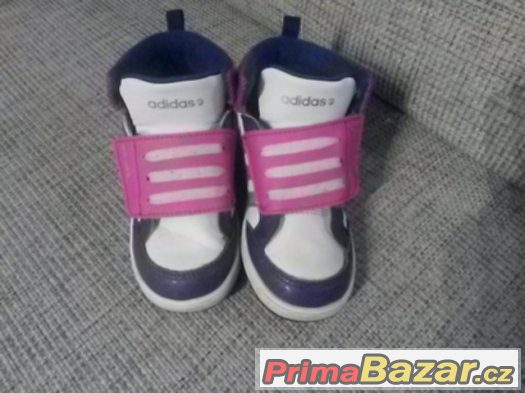 Adidas kotnikace – fotografie 1