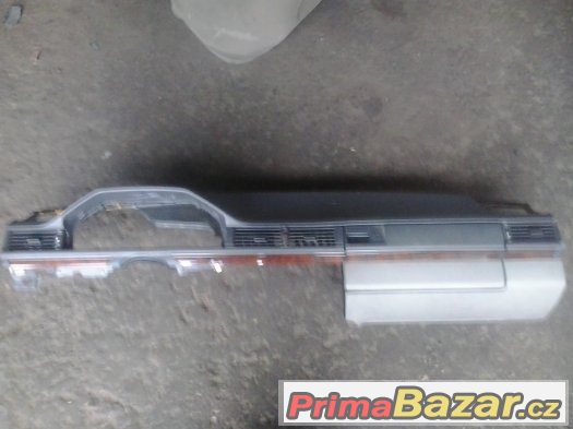 Mercedes benz W124 - slusna palubka – fotografie 1