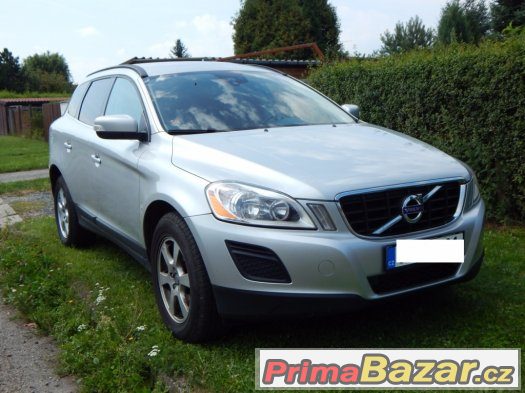 VOLVO XC60 D3 AWD 2.4 Drive-E – fotografie 3
