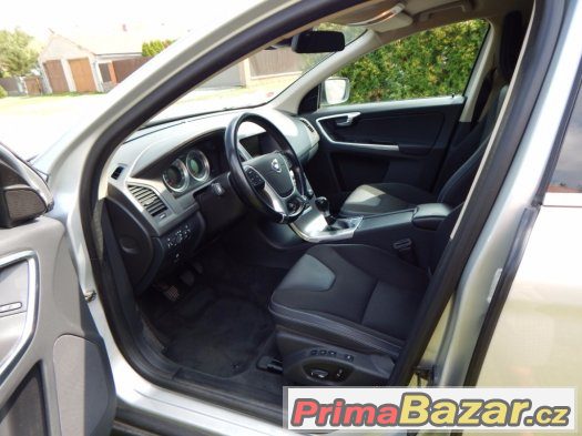 VOLVO XC60 D3 AWD 2.4 Drive-E – fotografie 4