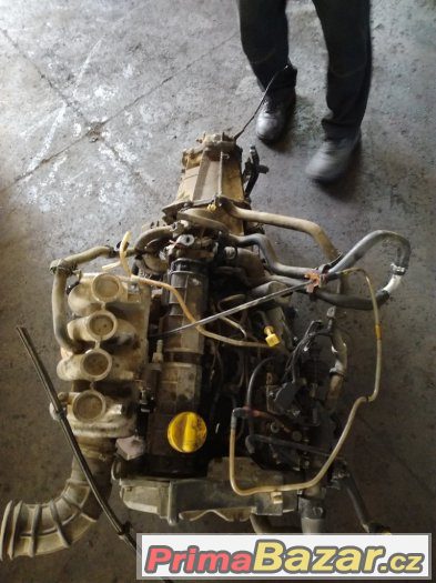 Motor 1.9d trafic – fotografie 1