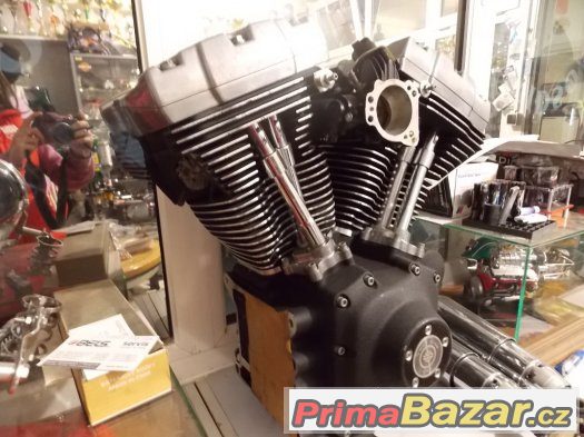MOTOR HARLEY DAVIDSON TWIN CAM – fotografie 2