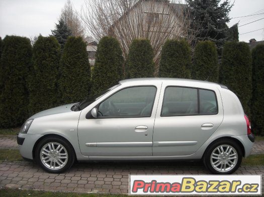 Renault Clio 1.5DCi INITIALE PARIS R.v. 7/2003 – fotografie 1