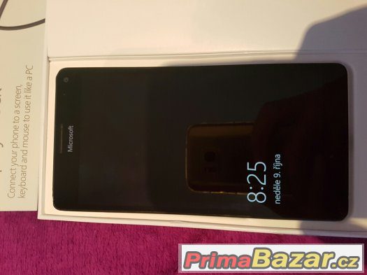 Microsoft Lumia 950 xl + display dock – fotografie 1