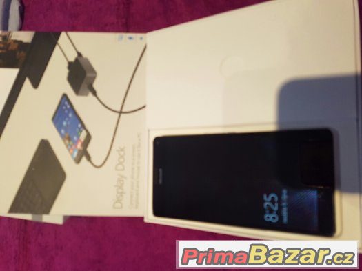 Microsoft Lumia 950 xl + display dock – fotografie 3