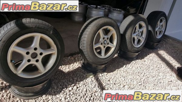 Bmw 5x120 7jx15 et pneu 195/65 r15 95T