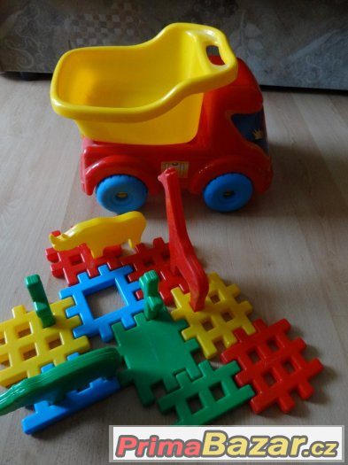 Auta, kelímky, puzzle skládací / posouvací – fotografie 1