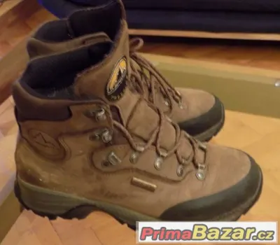 Pohorky celokožené La Sportiva. - Trekové boty