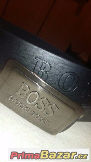 Pásky Gucci a Hugo boss – fotografie 2