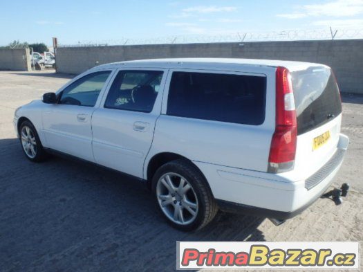 Prodám náhradní díly z vozu Volvo V70 II facelift – fotografie 2