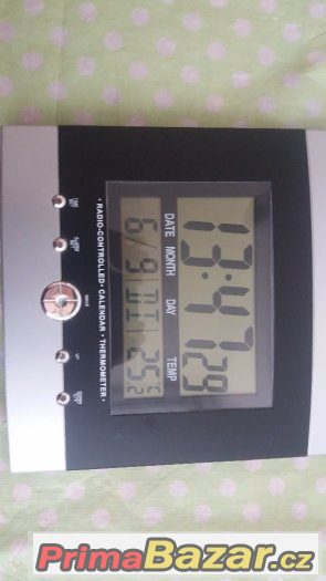 Hodiny digitální rádiově řízené – fotografie 1