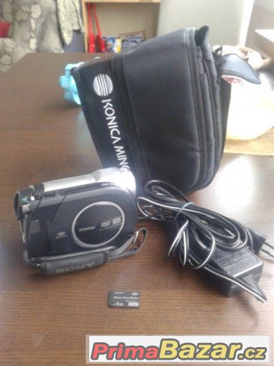Videokamera Sony Handicam DCR-DVD110 – fotografie 1