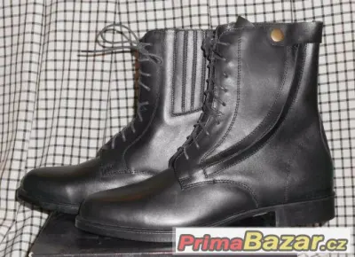 Jezdecká pérka Genuine NOVÉ velikost 43
