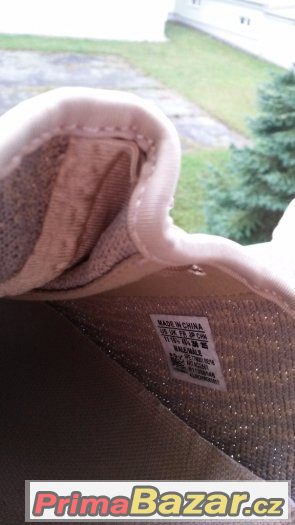 ADIDAS YEEZY 350 OXFORD – fotografie 4