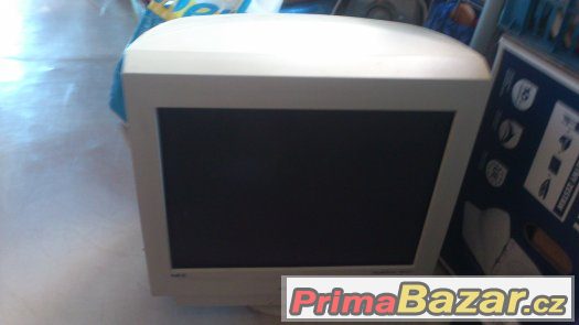 monitor s plochou obrazovkou – fotografie 3