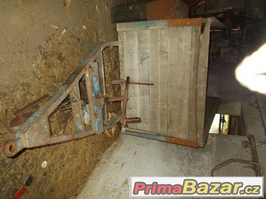 Prodám dvoukolovou káru za traktor bez TP – fotografie 3