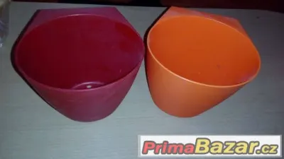 dve zavesne nadobky Ikea daruji k objednavce