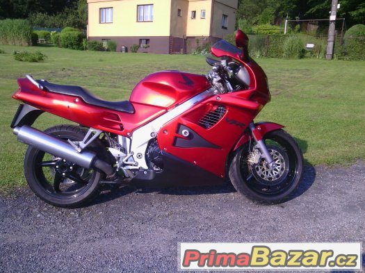HONDA VFR 750 RC 36 r.v.97 TOP STAV - MOŽNA VÝMĚNA – fotografie 2