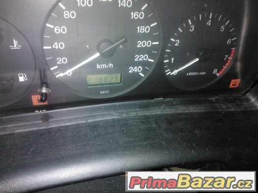 Mazda 626 benzín +LPG r.v.1999 – fotografie 4