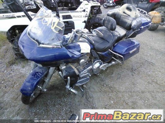 Harley-davidson road glide CVO FLTRUSE – fotografie 2