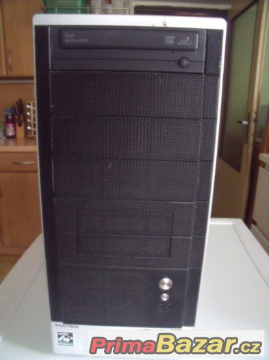 Černá PC skříň + mechanika + zdroj + větrák ZAMYKACÍ – fotografie 1