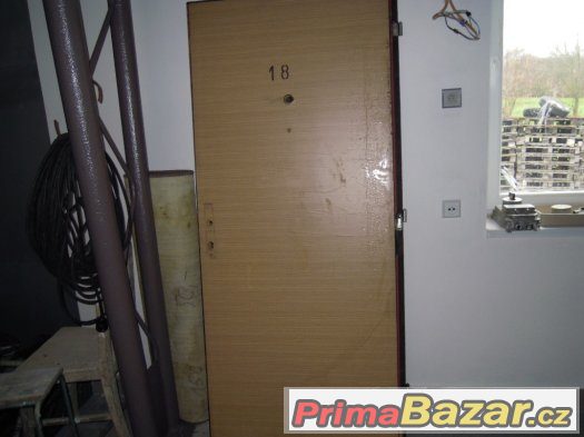 dveře protipožární starší-prodej – fotografie 1