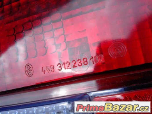 ŠKODA 105,120,125,130, RAPID - Zadní světlo PRAVÉ, komplet – fotografie 2
