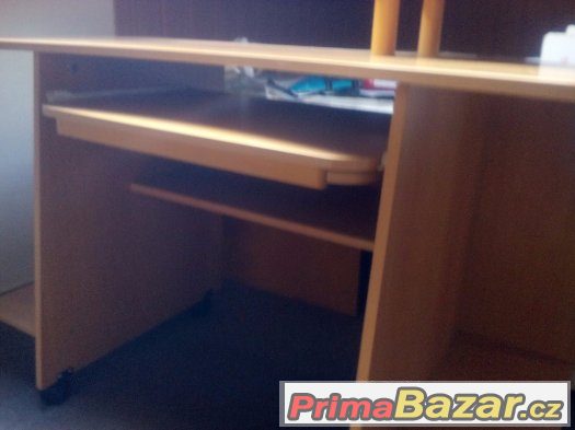 Prodám psací a PC stůl, buk – fotografie 1