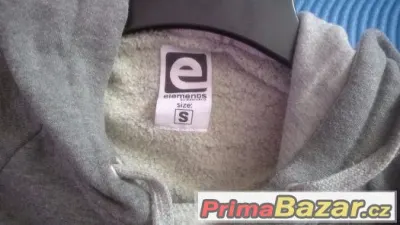 vel. S nenošená