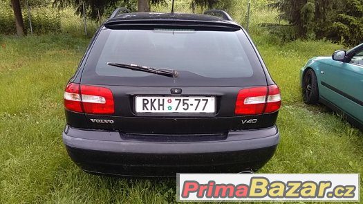Volvo V40, 2.0T 120 KW ,Benzin, rok výroby 2002 – fotografie 2
