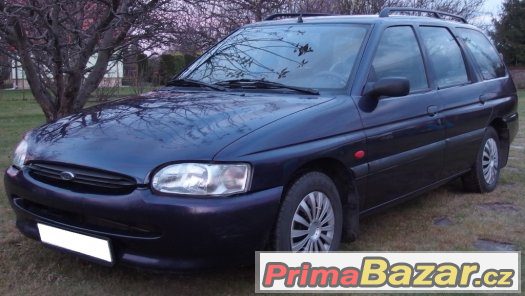 Auto FORD ESCORT včetně zimních a letních pneu s disky – fotografie 1