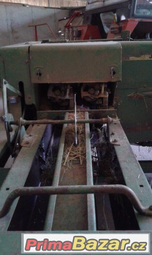 Lis John Deere 332 – fotografie 3
