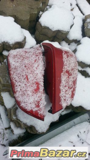 Zadní světla na Peugeot 106 – fotografie 1