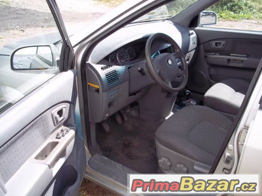 Kia Carens 1.8 16V 93kw rok 2003 – fotografie 3