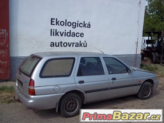 Ford Escort combi 1.6 16V 66 kw rok 1998 – fotografie 2