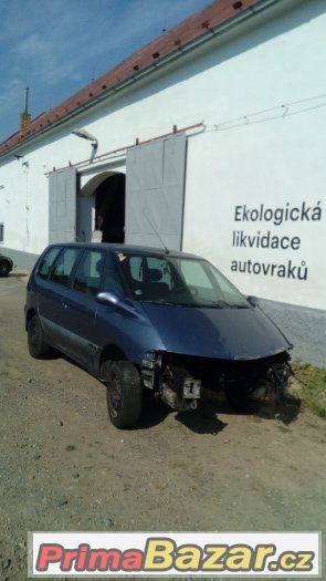 Renault Espace 2.2 DT bez motoru a převodovky – fotografie 1